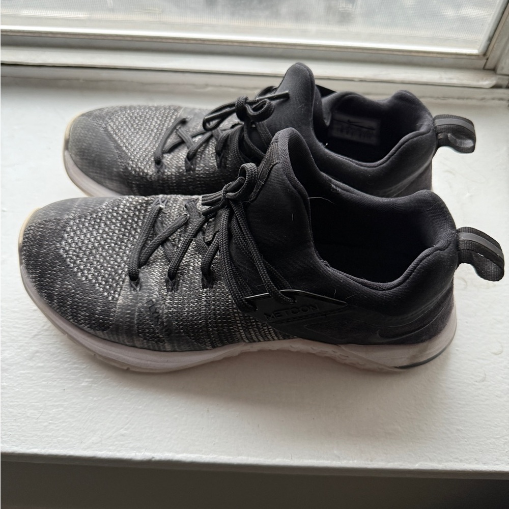Women’s Nike Metcons Size 8.5